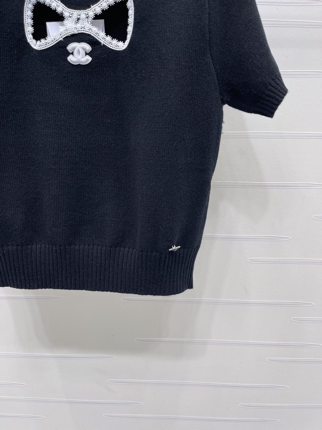 Women's short sleeves